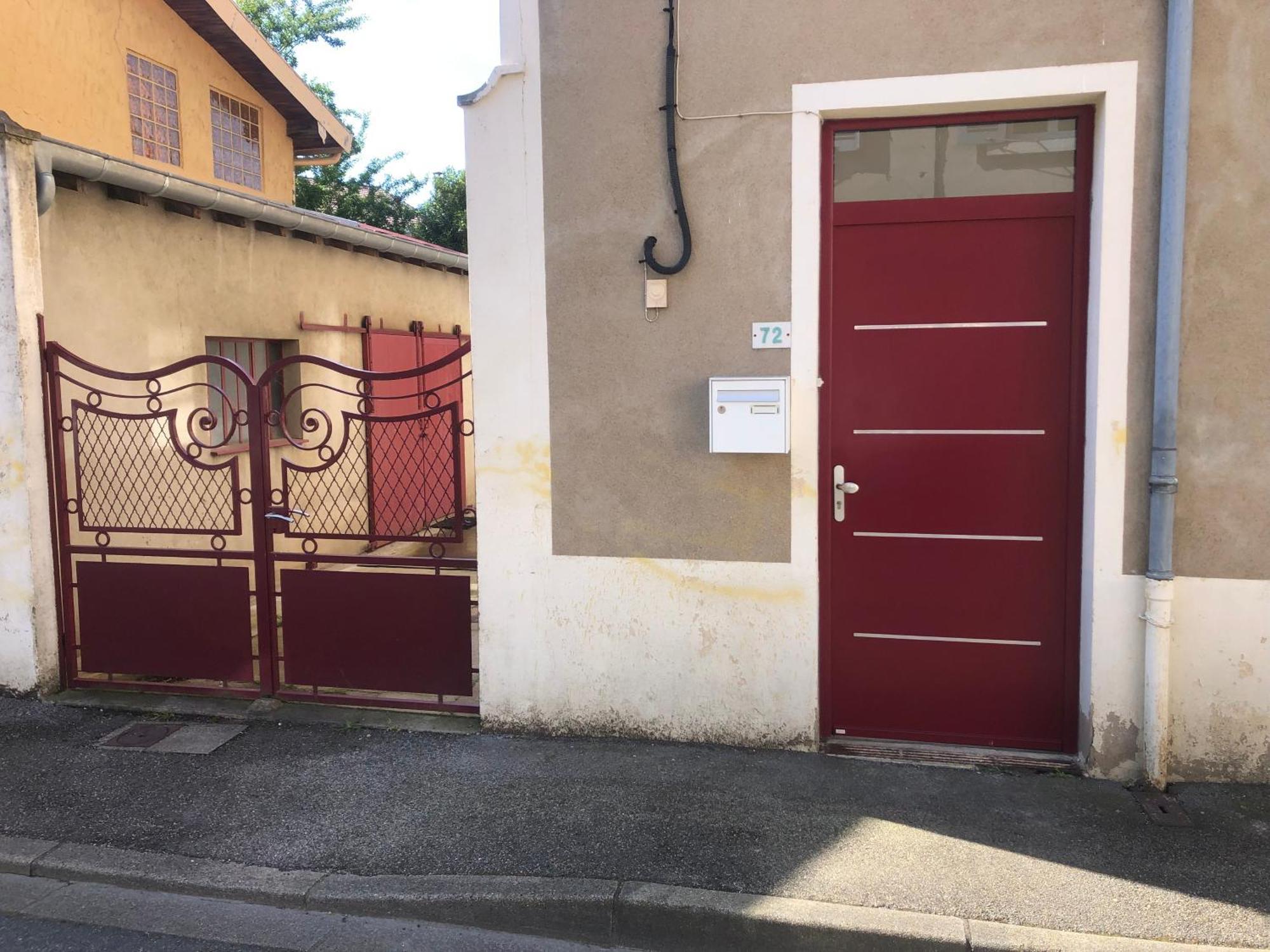 Ibis Rouge Villa Villars-les-Dombes Exterior photo